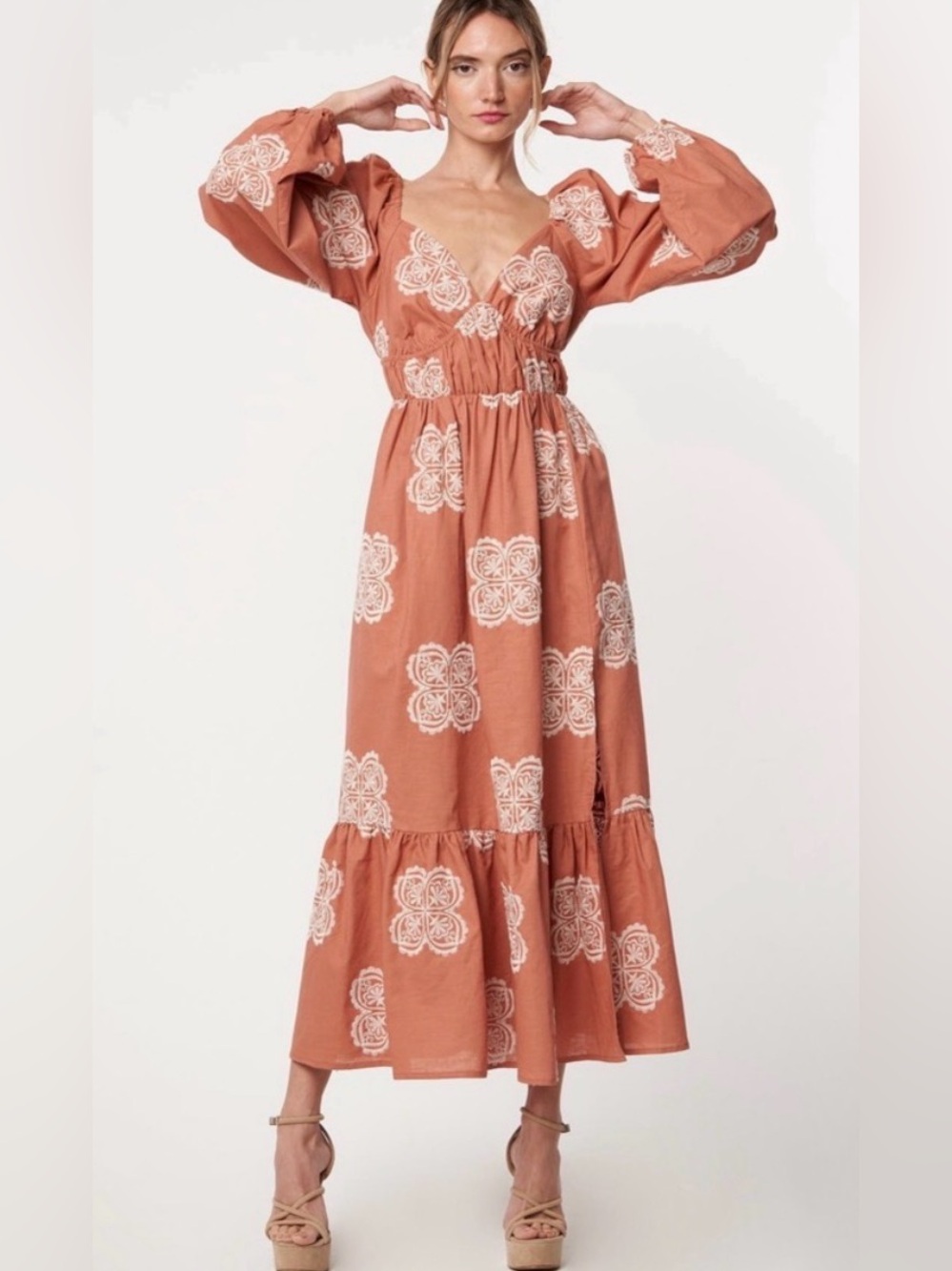 Ciebon Serbita Medallion Embroidery Long Sleeve Cotton & Linen Midi Dress